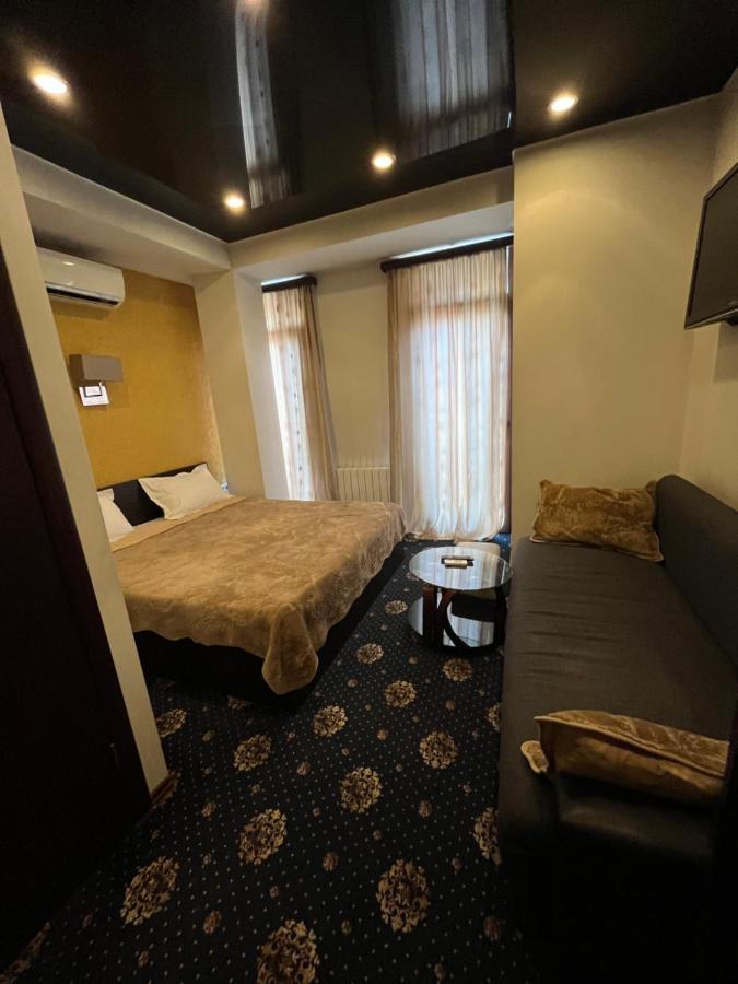 Hotel New Royal Tbilisi Bagian luar foto