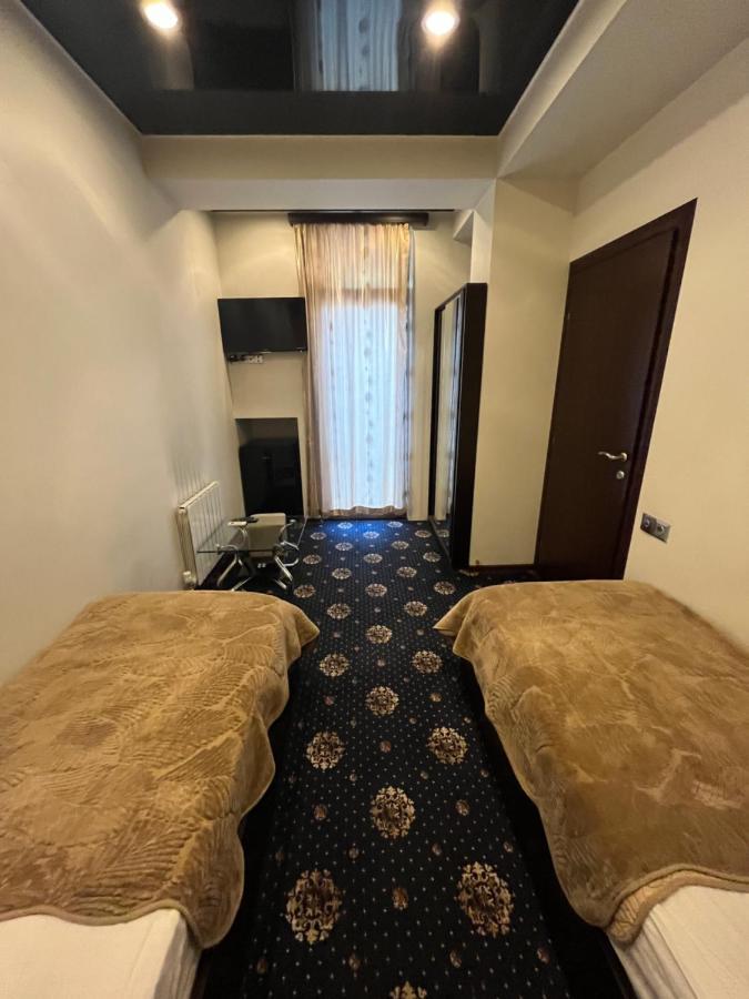 Hotel New Royal Tbilisi Bagian luar foto