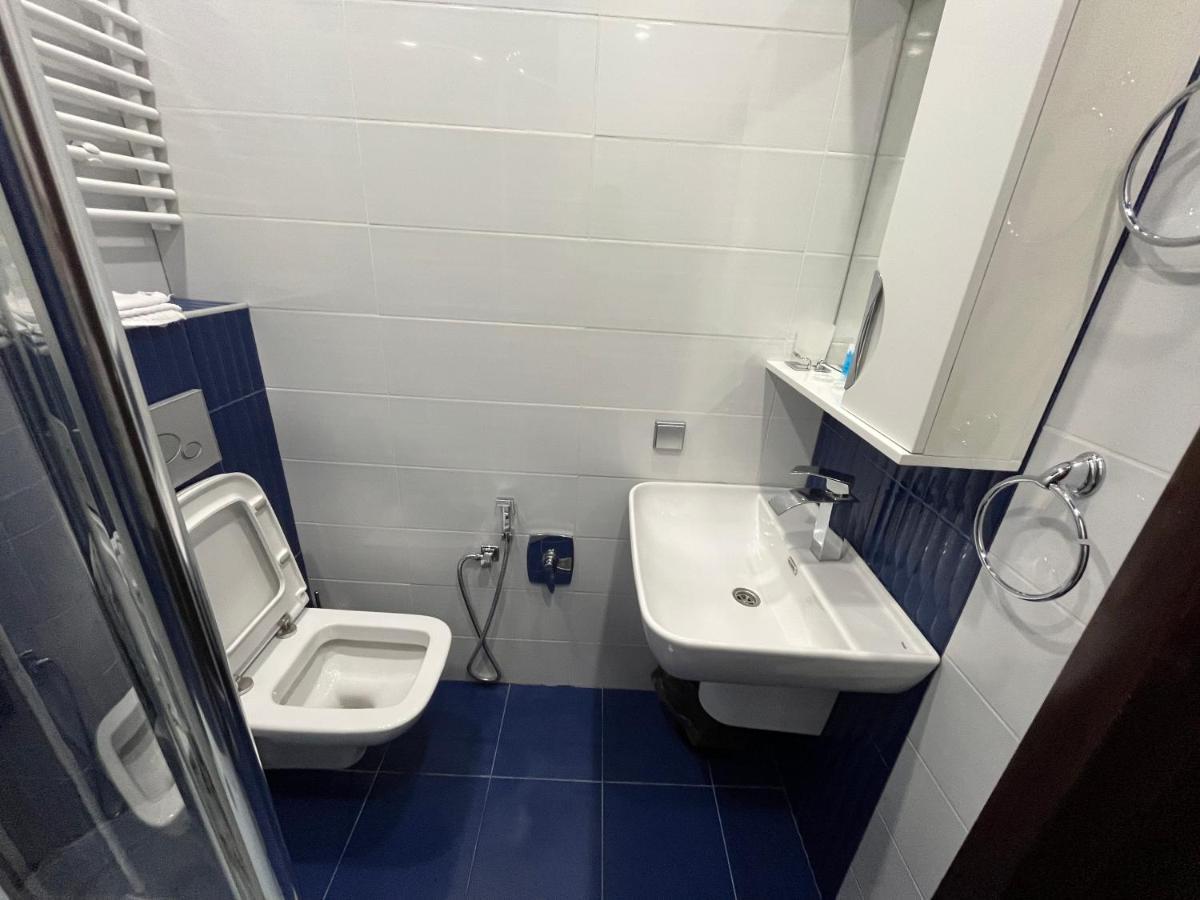 Hotel New Royal Tbilisi Bagian luar foto