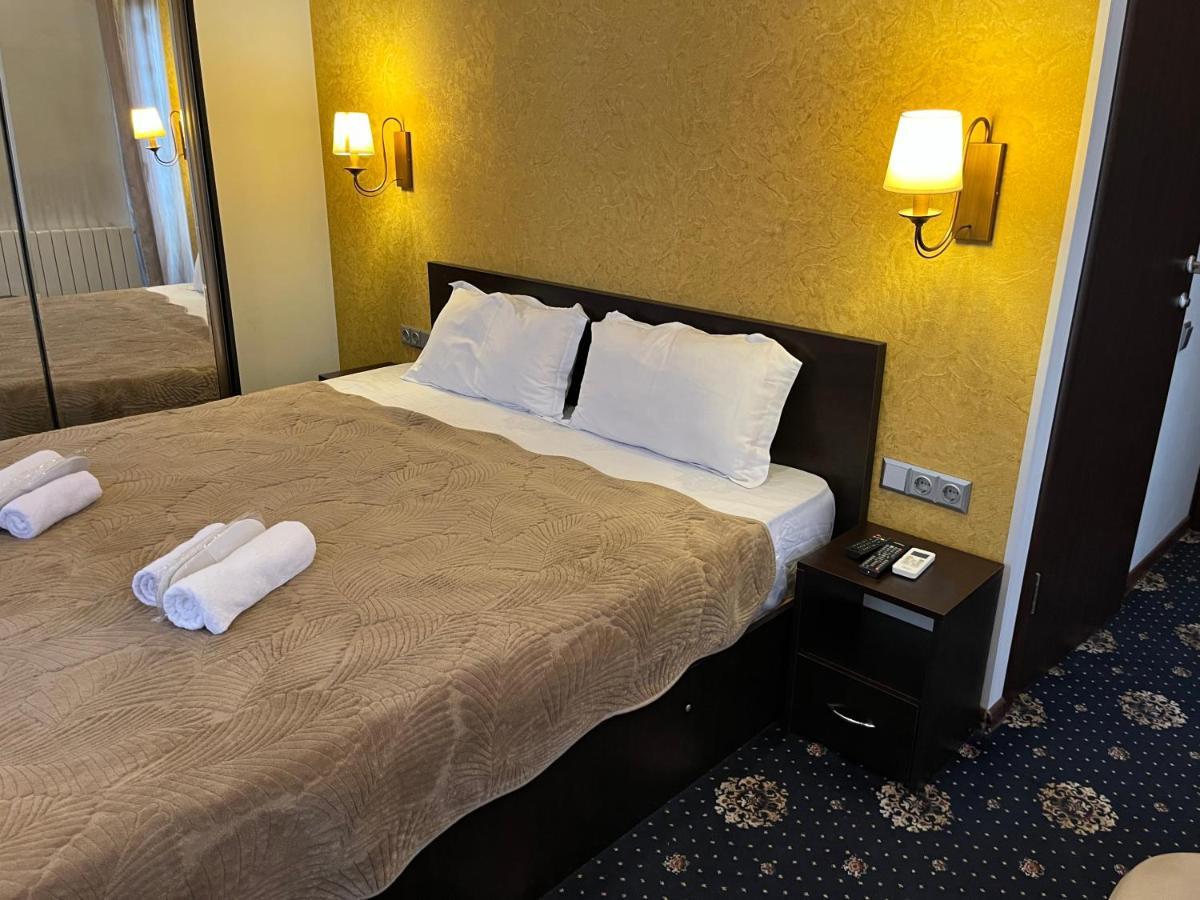 Hotel New Royal Tbilisi Bagian luar foto