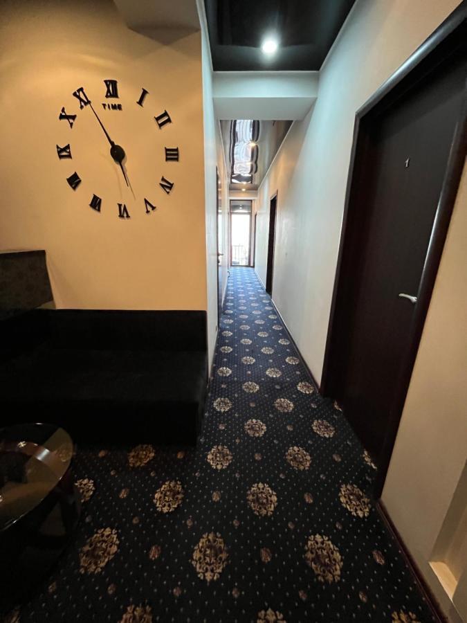 Hotel New Royal Tbilisi Bagian luar foto