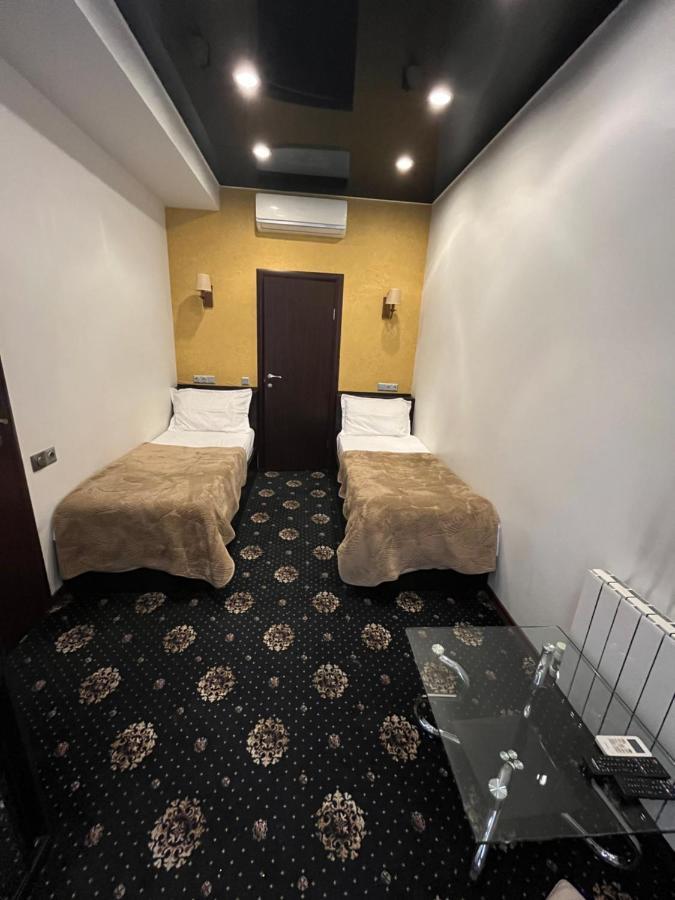 Hotel New Royal Tbilisi Bagian luar foto